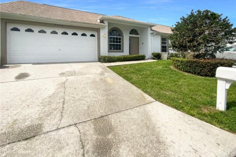 House in New Port Richey, Florida 3 bedrooms, 128.86 sq.m. № 1821391 - photo 12