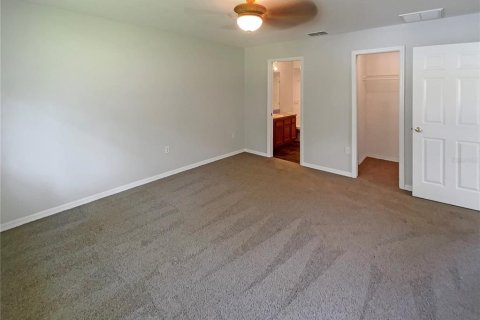 House in New Port Richey, Florida 3 bedrooms, 128.86 sq.m. № 1821391 - photo 6