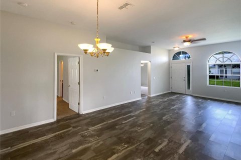 House in New Port Richey, Florida 3 bedrooms, 128.86 sq.m. № 1821391 - photo 16