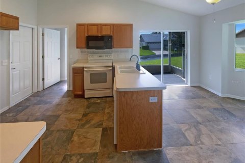 House in New Port Richey, Florida 3 bedrooms, 128.86 sq.m. № 1821391 - photo 20