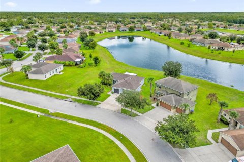 Villa ou maison à vendre à Kissimmee, Floride: 3 chambres, 138.42 m2 № 2349942 - photo 2