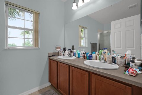 Villa ou maison à vendre à Kissimmee, Floride: 3 chambres, 138.42 m2 № 2349942 - photo 21
