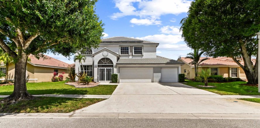 House in Boynton Beach, Florida 4 bedrooms, 267.74 sq.m. № 2088144