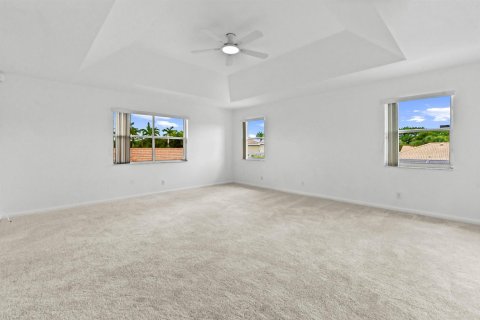 House in Boynton Beach, Florida 4 bedrooms, 267.74 sq.m. № 2088144 - photo 14