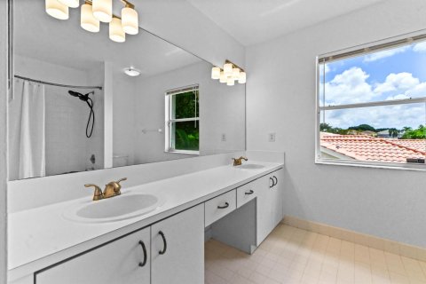 House in Boynton Beach, Florida 4 bedrooms, 267.74 sq.m. № 2088144 - photo 21