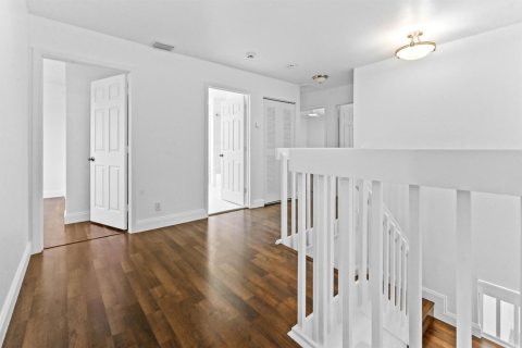 House in Boynton Beach, Florida 4 bedrooms, 267.74 sq.m. № 2088144 - photo 12