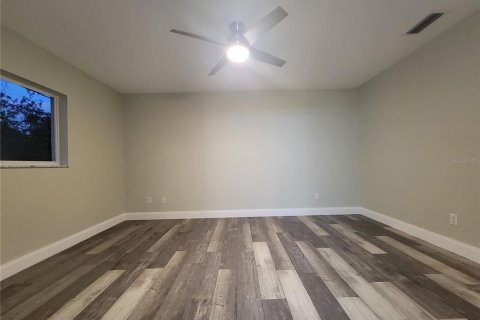 House in North Port, Florida 3 bedrooms, 112.6 sq.m. № 1774748 - photo 8