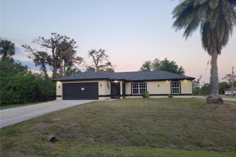 House in North Port, Florida 3 bedrooms, 112.6 sq.m. № 1774748 - photo 1