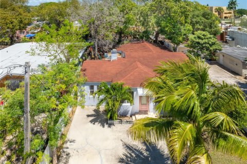 Villa ou maison à Miami, Floride 3 chambres, 146.97 m2 № 2090016