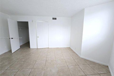 Condominio en venta en West Palm Beach, Florida, 1 dormitorio, 72 m2 № 2000805 - foto 5