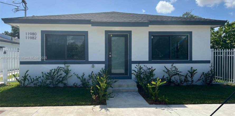 Propiedad comercial en Miami, Florida 222.97 m2 № 1967709