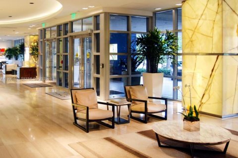 Condo in Miami Beach, Florida, 1 bedroom  № 2052244 - photo 14