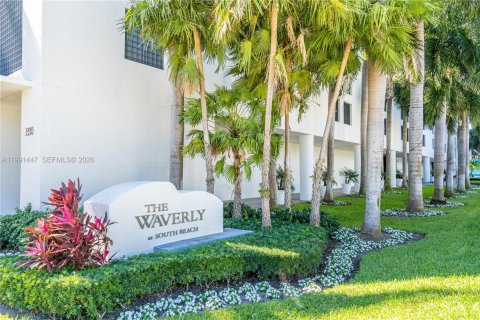 Condo in Miami Beach, Florida, 1 bedroom  № 2052244 - photo 2