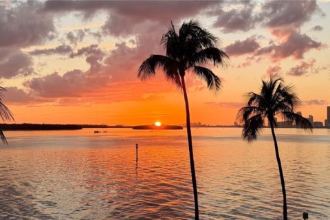 Copropriété à vendre à Fisher Island, Floride: 2 chambres, 181.16 m2 № 2048018 - photo 2