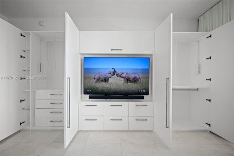 Copropriété à vendre à Fisher Island, Floride: 2 chambres, 181.16 m2 № 2048018 - photo 30