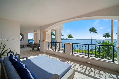 Copropriété à vendre à Fisher Island, Floride: 2 chambres, 181.16 m2 № 2048018 - photo 4
