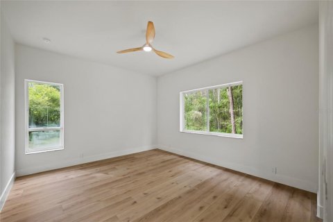 Casa en venta en Palm Harbor, Florida, 4 dormitorios, 262.54 m2 № 2384182 - foto 24