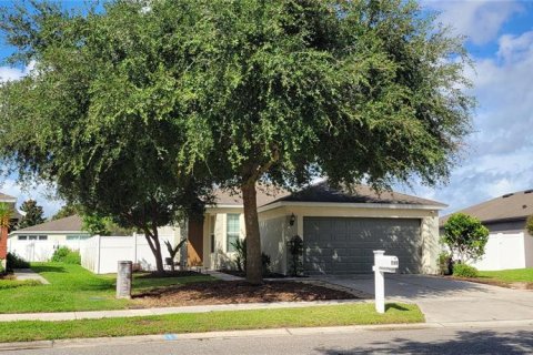 House in Brooksville, Florida 3 bedrooms, 135.64 sq.m. № 2234714