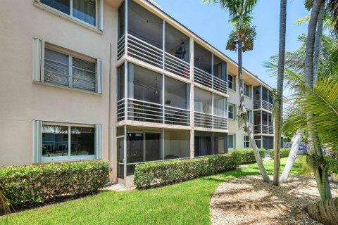 Copropriété à louer à Lighthouse Point, Floride: 2 chambres, 91.42 m2 № 2190271 - photo 28