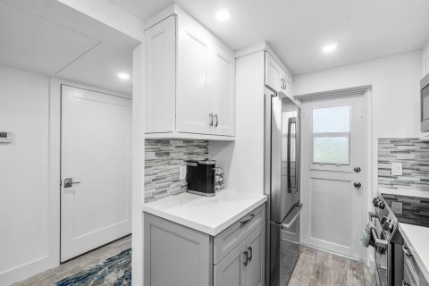 Copropriété à louer à Lighthouse Point, Floride: 2 chambres, 91.42 m2 № 2190271 - photo 3