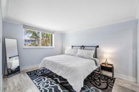 Copropriété à louer à Lighthouse Point, Floride: 2 chambres, 91.42 m2 № 2190271 - photo 14