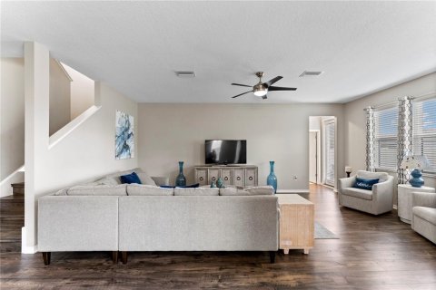 House in Spring Hill, Florida 5 bedrooms, 328.04 sq.m. № 1388781 - photo 29