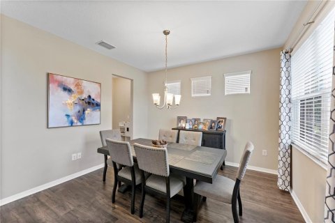 House in Spring Hill, Florida 5 bedrooms, 328.04 sq.m. № 1388781 - photo 8