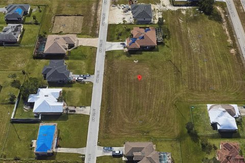 Land in Cape Coral, Florida № 1613087 - photo 4