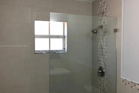 Снять в аренду виллу или дом в Майами, Флорида 3 спальни, 153.75м2, № 2005603 - фото 20