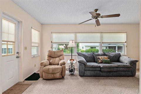 House in Ocala, Florida 2 bedrooms, 129.51 sq.m. № 1883243 - photo 22