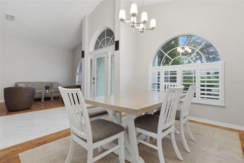 Casa en venta en Brandon, Florida, 3 dormitorios, 199.74 m2 № 2236965 - foto 4