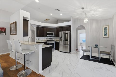Casa en venta en Brandon, Florida, 3 dormitorios, 199.74 m2 № 2236965 - foto 17