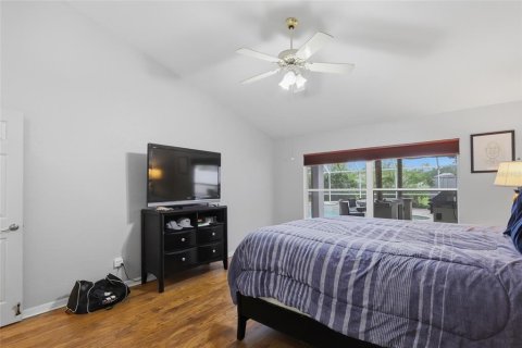 Casa en venta en Brandon, Florida, 3 dormitorios, 199.74 m2 № 2236965 - foto 8