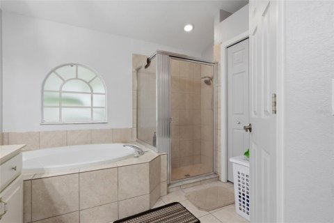 Casa en venta en Brandon, Florida, 3 dormitorios, 199.74 m2 № 2236965 - foto 19