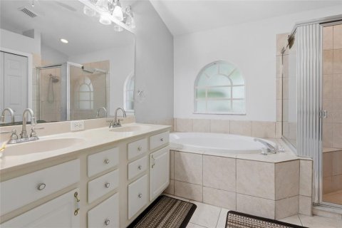 Casa en venta en Brandon, Florida, 3 dormitorios, 199.74 m2 № 2236965 - foto 20