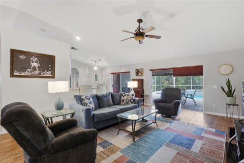 Casa en venta en Brandon, Florida, 3 dormitorios, 199.74 m2 № 2236965 - foto 13