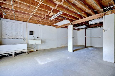 Commercial property in Sebring, Florida № 1962589 - photo 23