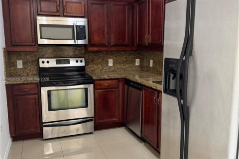 Снять в аренду кондоминиум в Майами, Флорида 2 спальни, 95.41м2, № 2031231 - фото 10