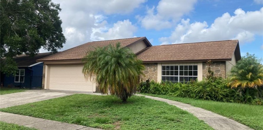 Casa en New Port Richey, Florida 3 dormitorios, 153.75 m2 № 1822703