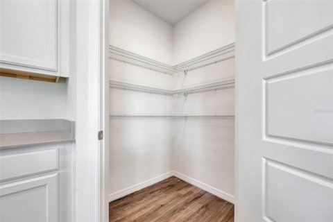 Casa en venta en Davenport, Florida, 4 dormitorios, 253.16 m2 № 2230763 - foto 11