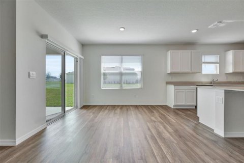 Casa en venta en Davenport, Florida, 4 dormitorios, 253.16 m2 № 2230763 - foto 7