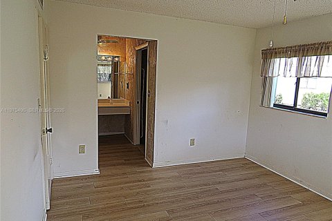 Condominio en venta en Tamarac, Florida, 2 dormitorios, 108.05 m2 № 2041473 - foto 9