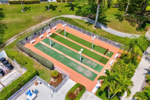 Condominio en venta en Tamarac, Florida, 2 dormitorios, 108.05 m2 № 2041473 - foto 12