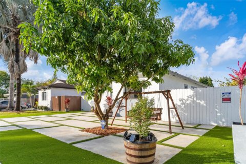 Villa ou maison à vendre à Homestead, Floride: 3 chambres, 133.87 m2 № 2004814 - photo 4