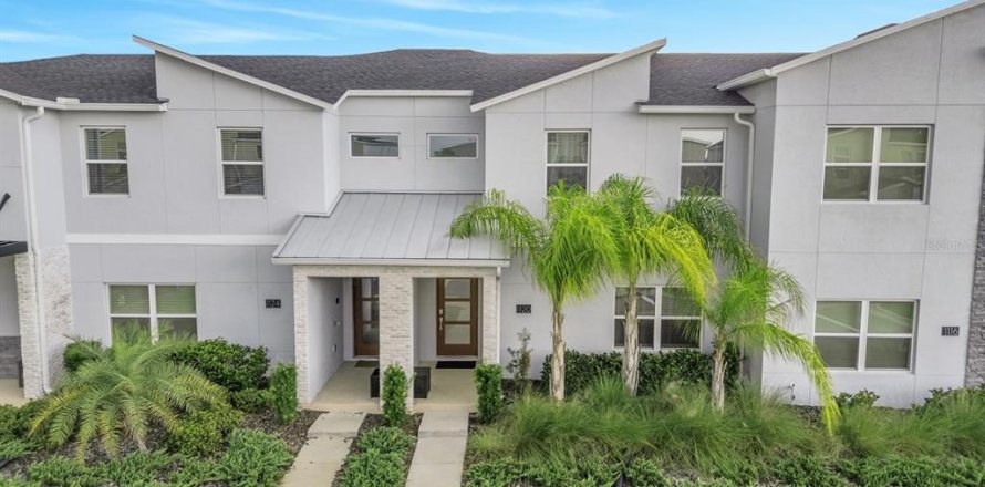 Townhouse in Davenport, Florida 4 bedrooms, 177.81 sq.m. № 1866371