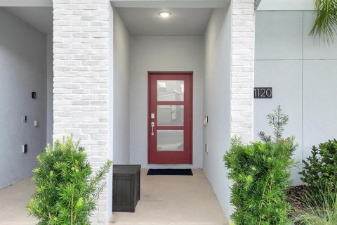 Townhouse in Davenport, Florida 4 bedrooms, 177.81 sq.m. № 1866371 - photo 4