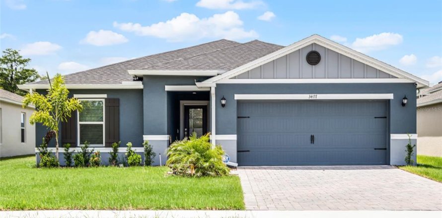 House in Clermont, Florida 4 bedrooms, 158.58 sq.m. № 1873064