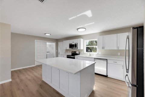 Villa ou maison à vendre à Apollo Beach, Floride: 3 chambres, 135.27 m2 № 2142181 - photo 16