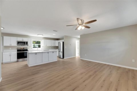 Villa ou maison à vendre à Apollo Beach, Floride: 3 chambres, 135.27 m2 № 2142181 - photo 2