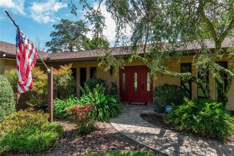 House in Ocala, Florida 5 bedrooms, 382.48 sq.m. № 1751950 - photo 8